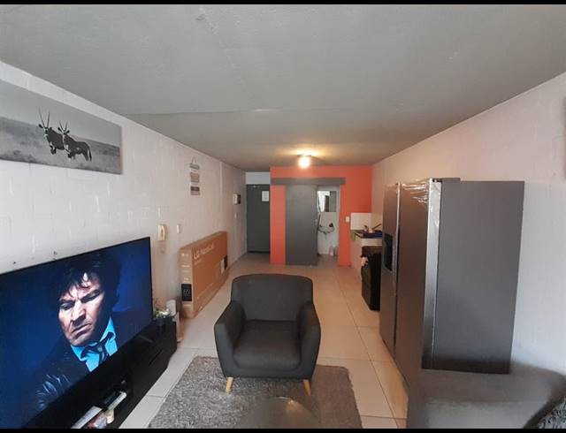 0 BEDROOM APARTMENT FOR SALE IN WYNBERG